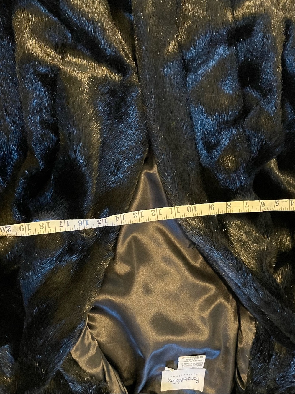 Pamela McCoy XS beautiful faux fur coat - Picture 6 of 6